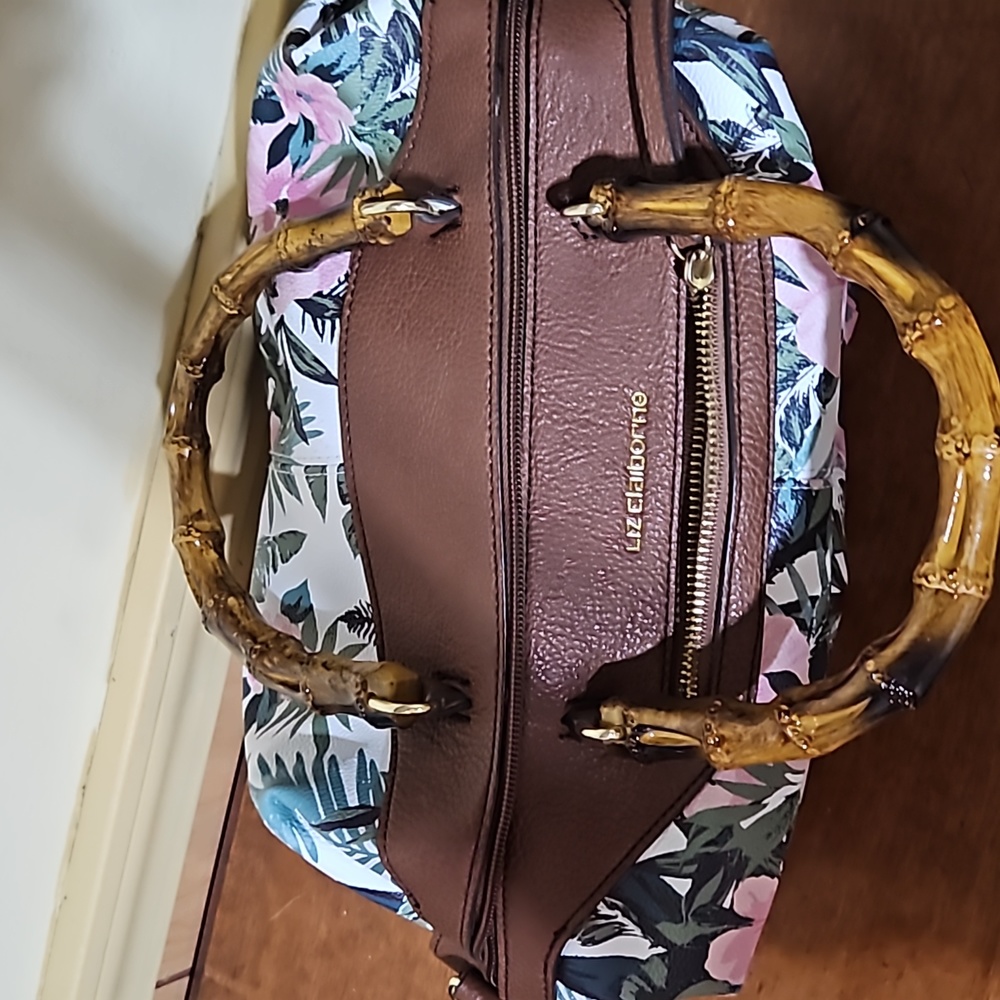 Purse - Picture 2 of 3